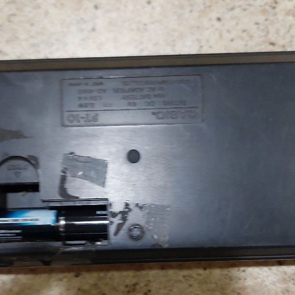 Casio PT-10 Keyboard with Black and White Keys - Picture 11 of 14